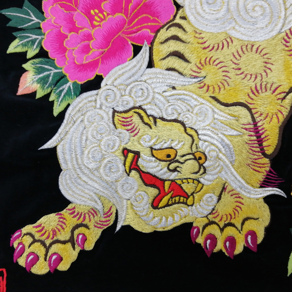 新様　前掛け獅子部分.jpg